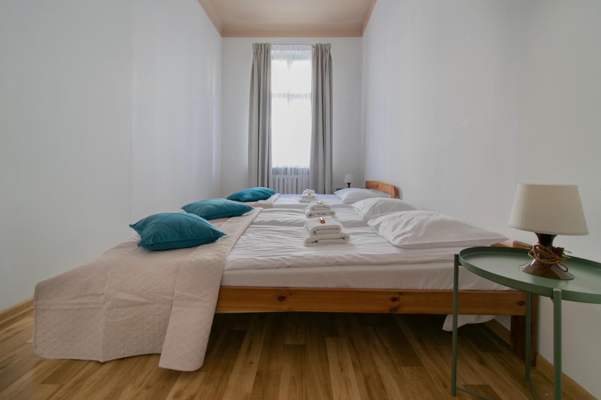 Huge Apartments Smolensk Street كراكوفيا المظهر الخارجي الصورة