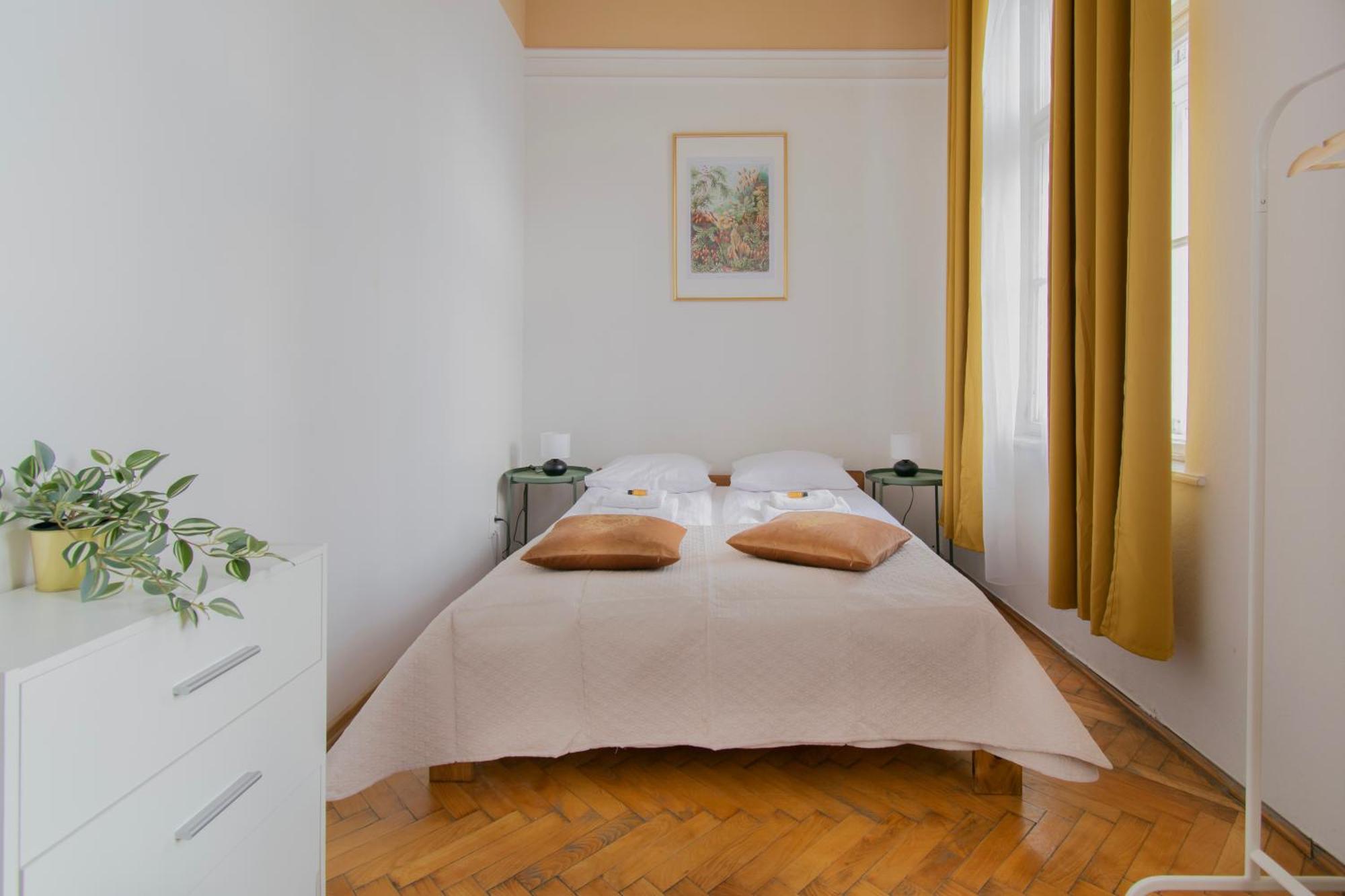 Huge Apartments Smolensk Street كراكوفيا المظهر الخارجي الصورة