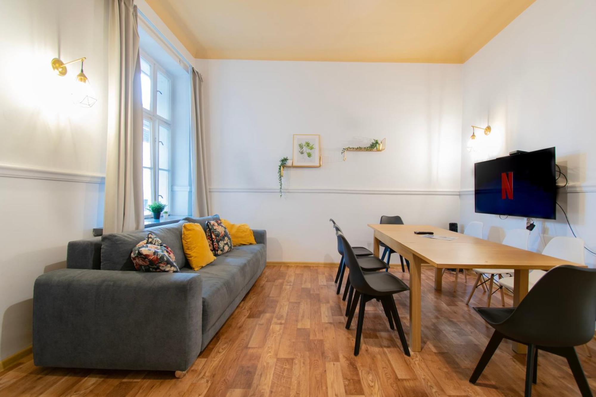 Huge Apartments Smolensk Street كراكوفيا المظهر الخارجي الصورة